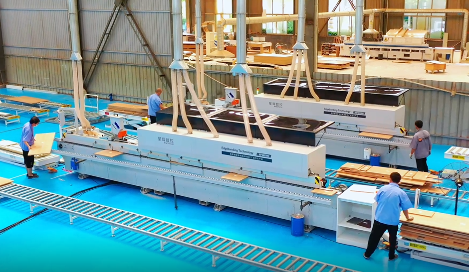 Commoda Industry 4.0 Intelligent Vestibulum in Custom Furniture Production.