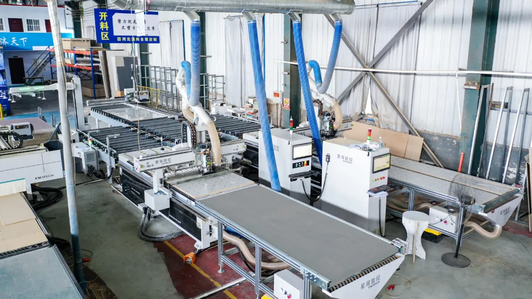 Genera EXCITECH MACHINA TABERNACULA CNC secanda.